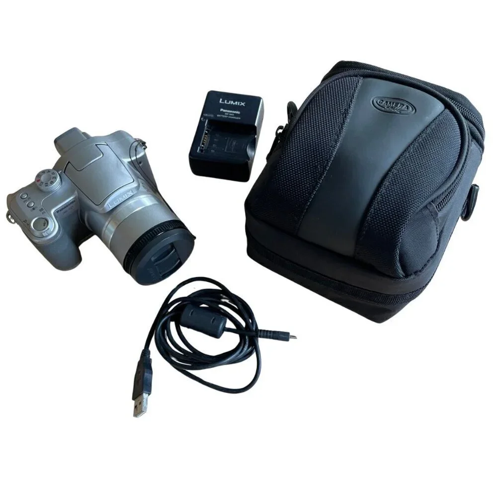 Panasonic Lumix DMC-FZ7S 6MP Digital Camera ,12x Optical Image Stabilized‎ Zoom